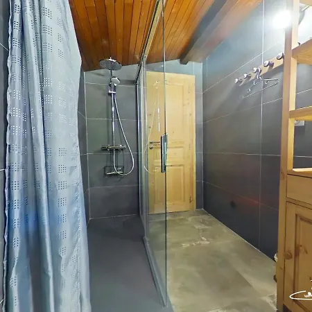 Au Chalet Des Belles Roches